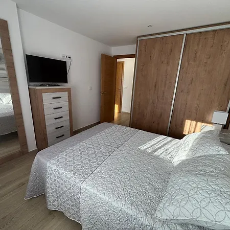 Piso En A 20metros De La Playa De Coroso Апартаменты