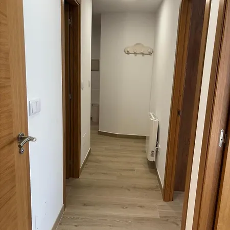Апартаменты Piso En A 20metros De La Playa De Coroso *