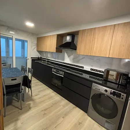 Piso En A 20metros De La Playa De Coroso By Cristian&tamara 