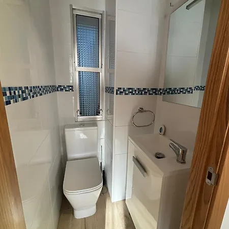 Piso En A 20metros De La Playa De Coroso