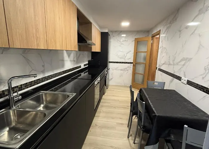 アパート Piso En A 20metros De La Playa De Coroso By Cristian&tamara 