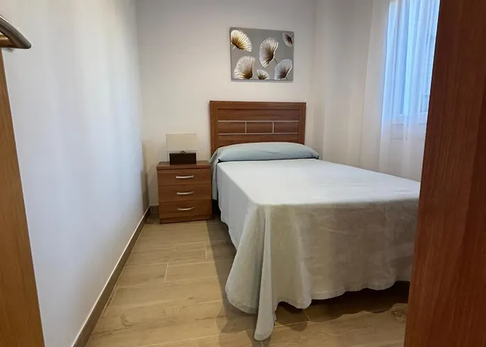 Piso En A 20metros De La Playa De Coroso By Cristian&tamara 